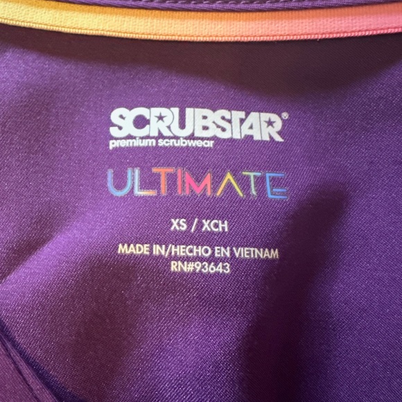 Scrub Top - Picture 2 of 2